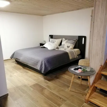 Ferienwohnung Blockhaus Juka Vinningen Exterior photo